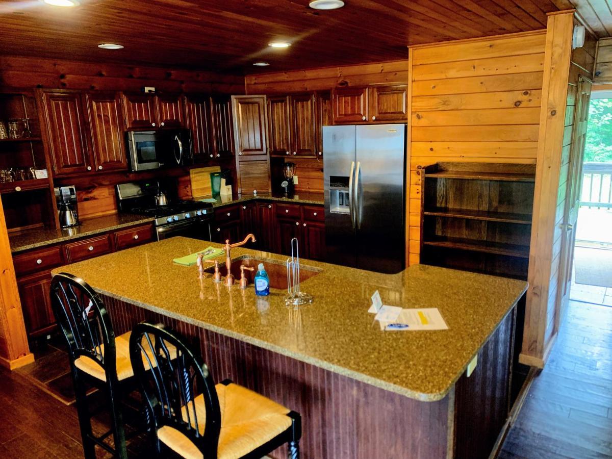 Blue Lagoon Resort Lake George Esterno foto